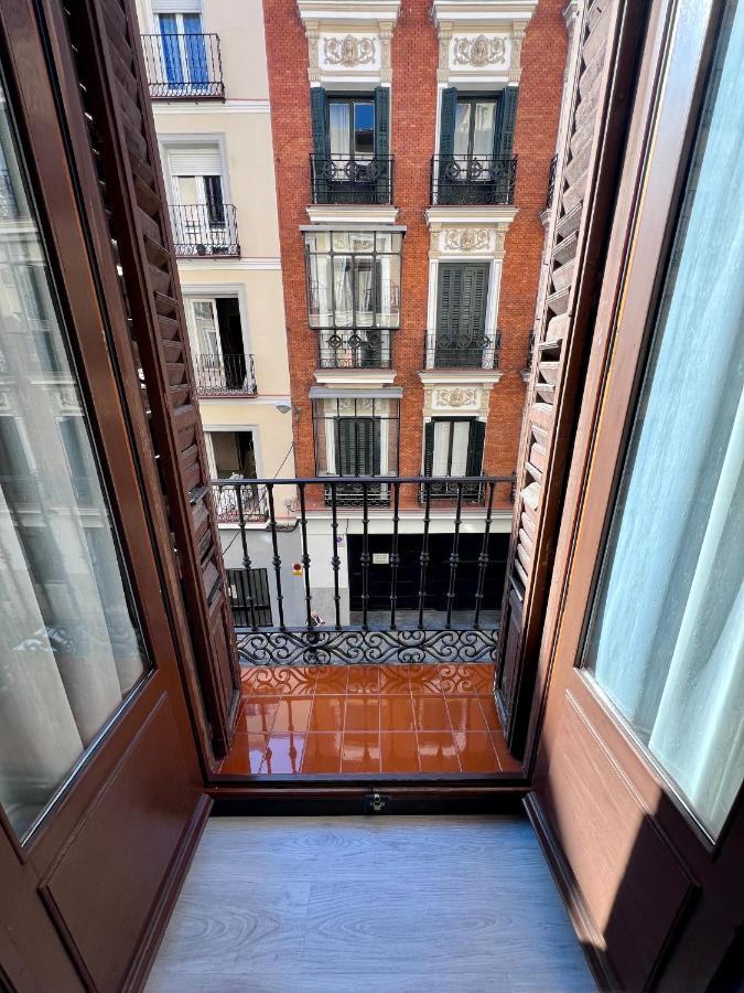 Hostal Conde De Alba マドリード エクステリア 写真