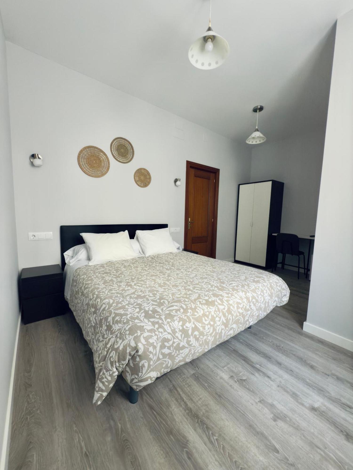 Hostal Conde De Alba マドリード エクステリア 写真